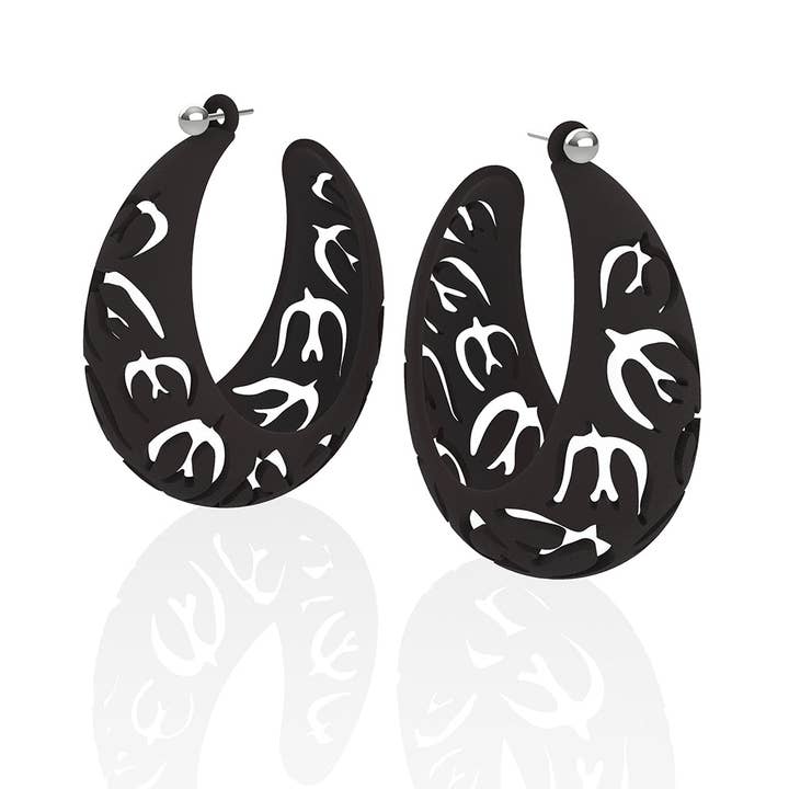 Créoles SWALLOW XL 9 options de couleurs pour la vente par Ree Gallagher Jewelry