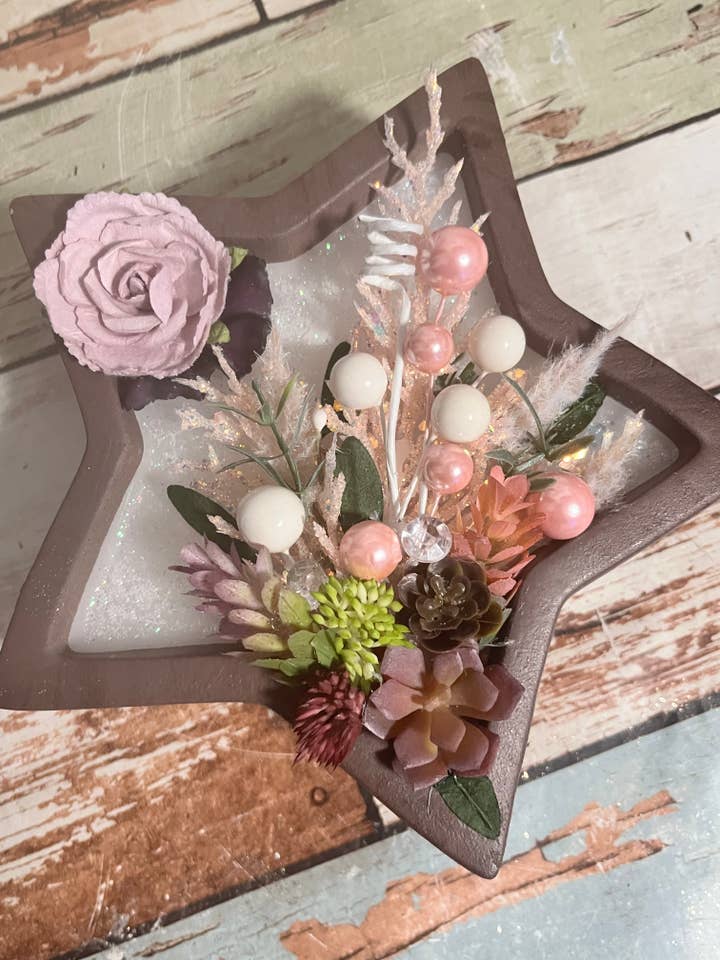 Estrella Suculenta con Adornos Rosados y Blancos 15oz para venta al por mayor de Ethereal Elements CT