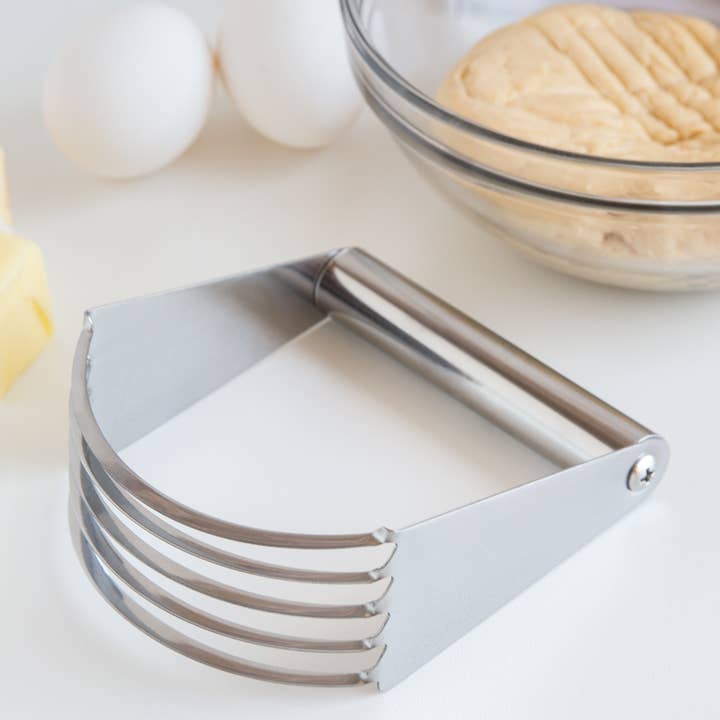 Fox Run Brands - Wholesale Kitchen Tool/Gadget - Fox Run Stainless Steel Dough Blender, 4.75" x 4" x 1.75"3