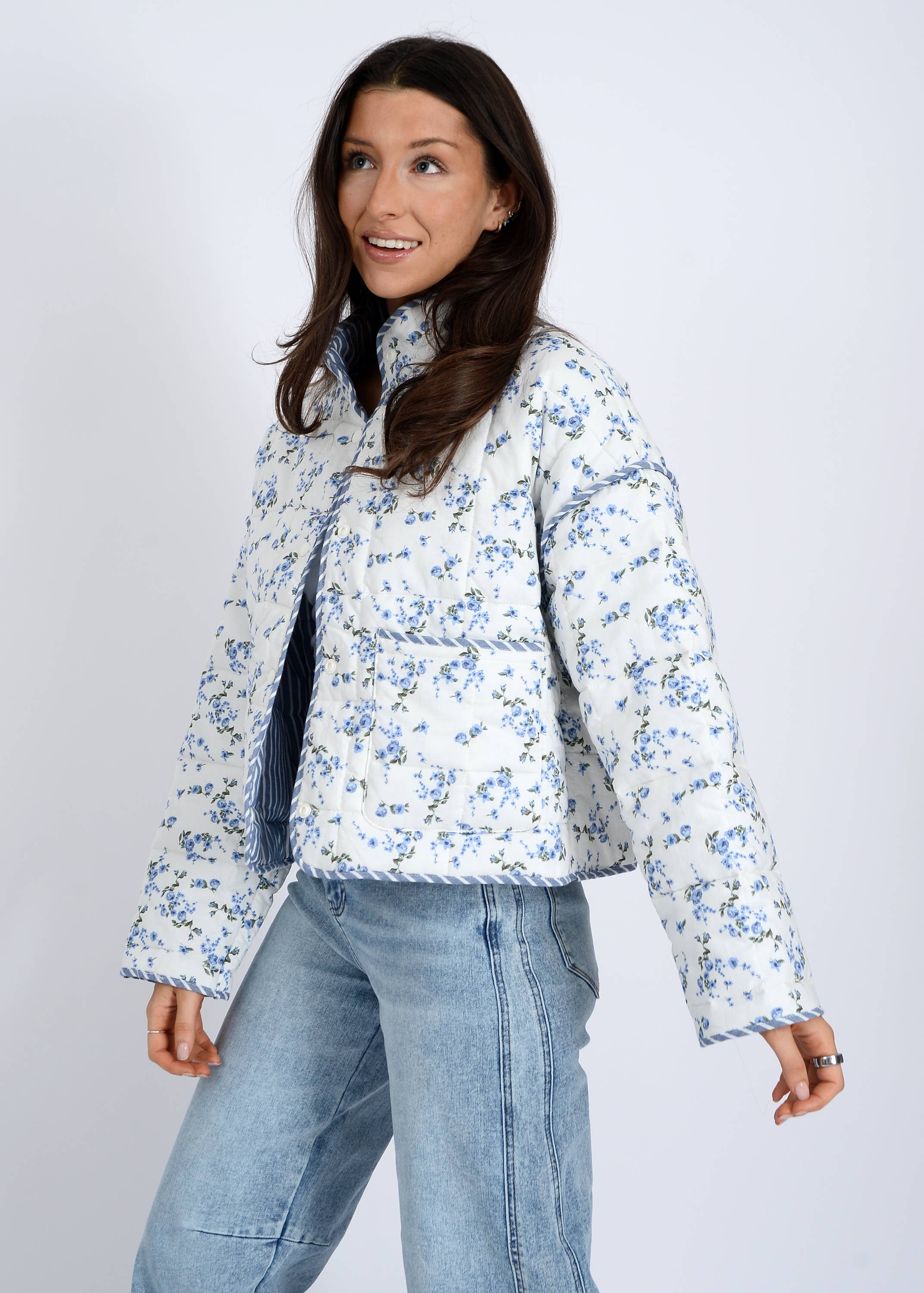 Floral Stripe AIME REVERSIBLE QUILT LADIES JACKET - 56J007S for wholesale on Faire2