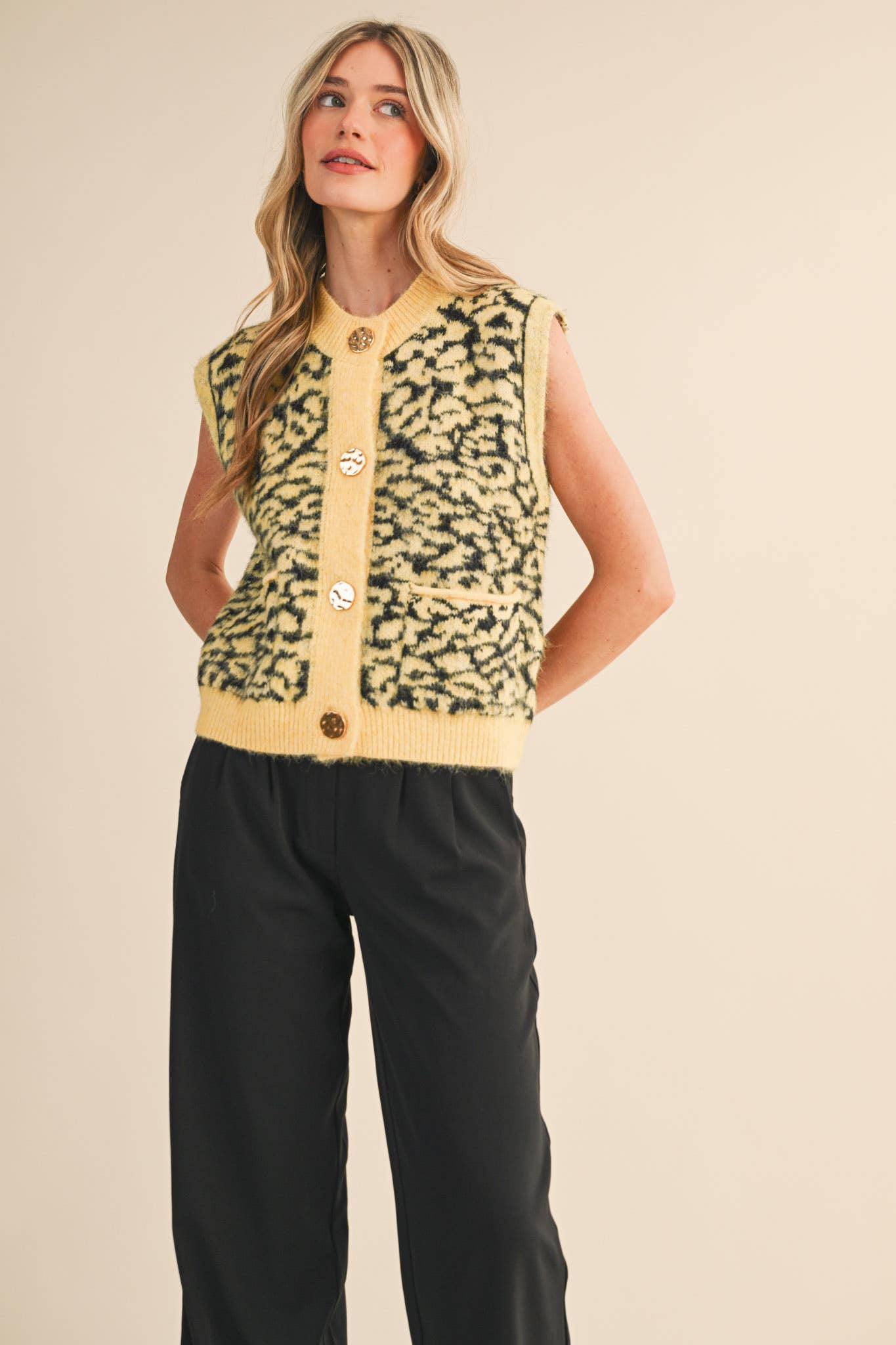 &MERCI - Wholesale Sweater Vest - Women's - LEOPARD KNIT SWEATER VEST MSW112403