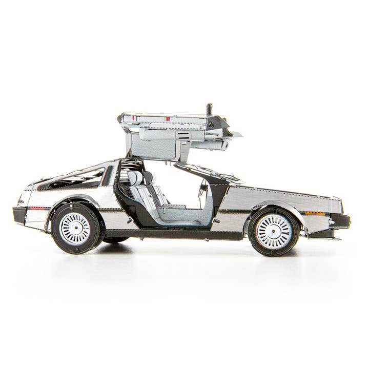 Metal Earth - Wholesale Decorative Tabletop Object - DeLorean - COLOR