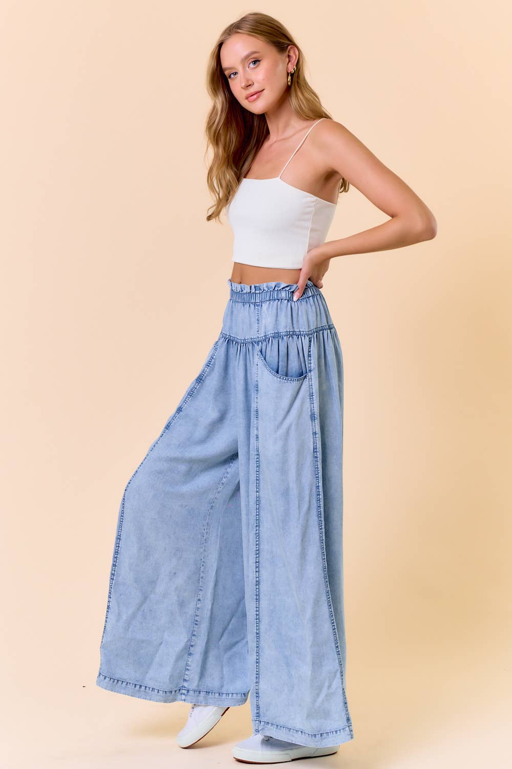 Doe and Rae - Wholesale Pants - Women's - TENCEL DENIM VOLUME WIDE-LEG PANT W/ SLANT POCKETS - 8823P7