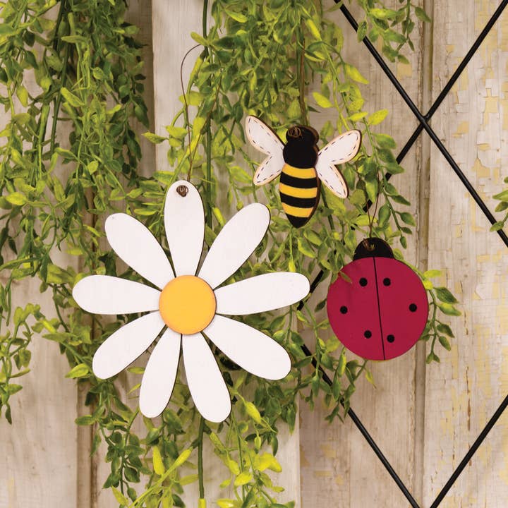 The Hearthside Collection - Wholesale Ornament - 3/Set - Ladybug Bee & Daisy Ornaments1