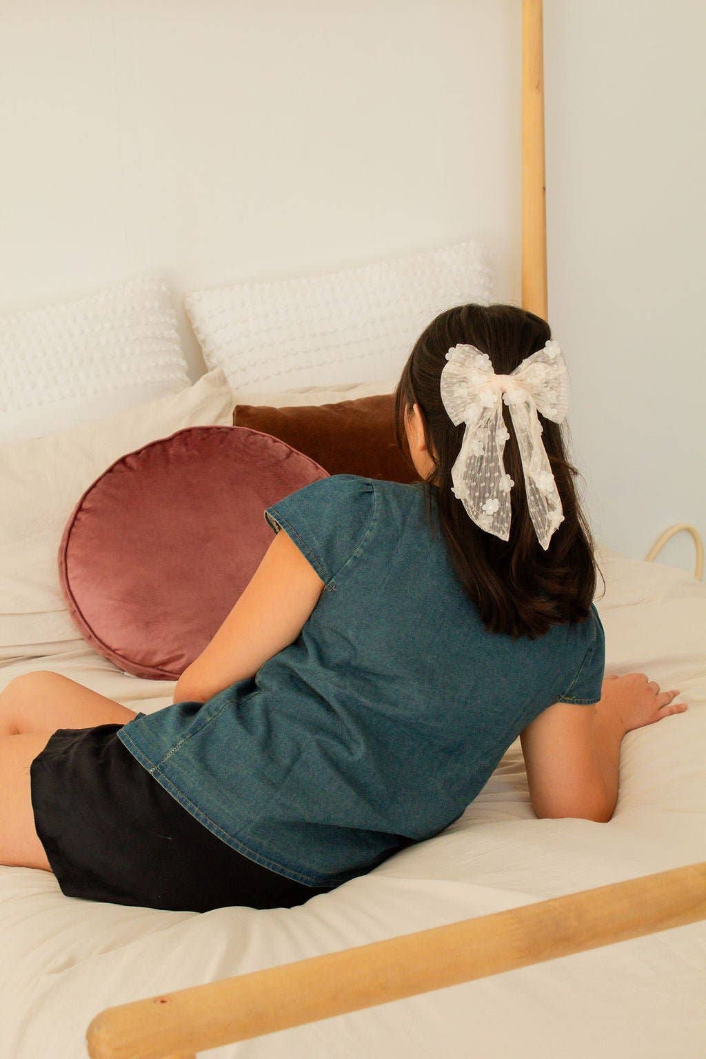 Shop Andi - Wholesale Hair Bow - Women's - Guinevere Lace Bow1