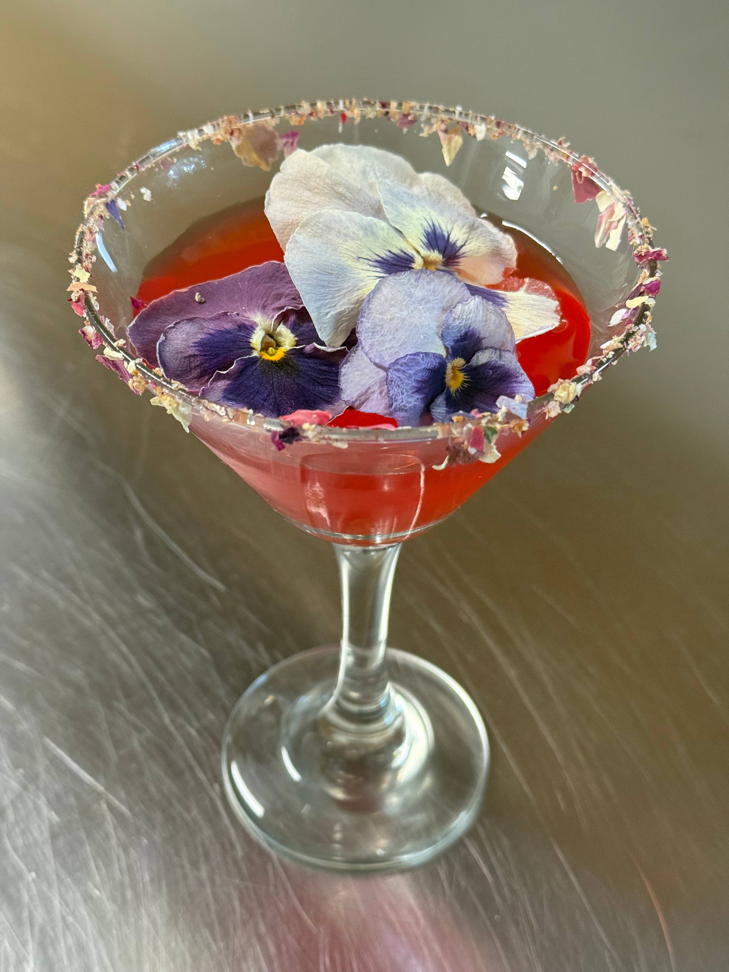 Freshly Preserved - Wholesale Cake/Cupcake Topper - Freeze-dried Edible Pansies2