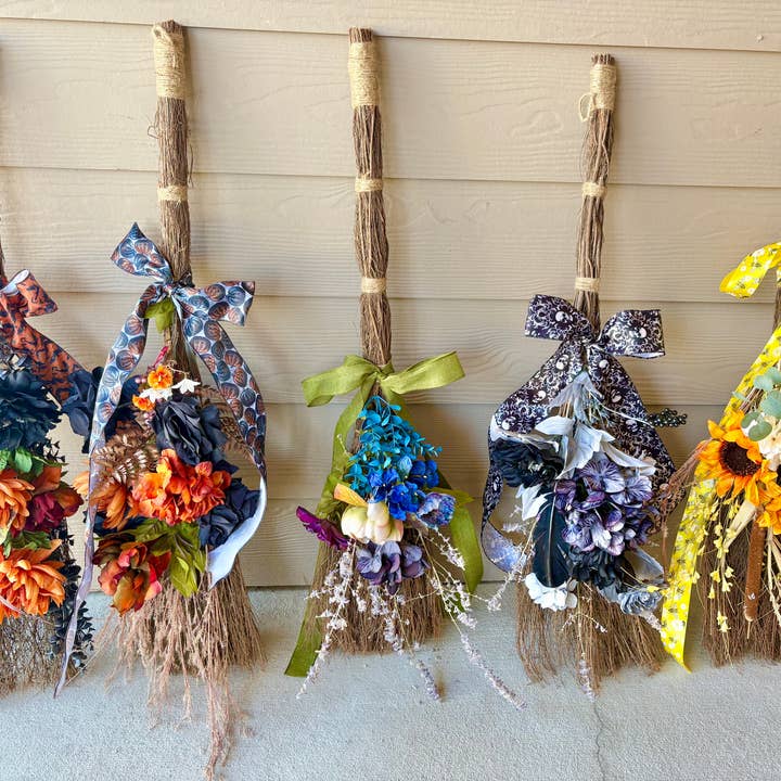 All Little Cute Things - Wholesale Smudge stick - Floral Broom Witch Besom Handmade Scented Wall Decoration2