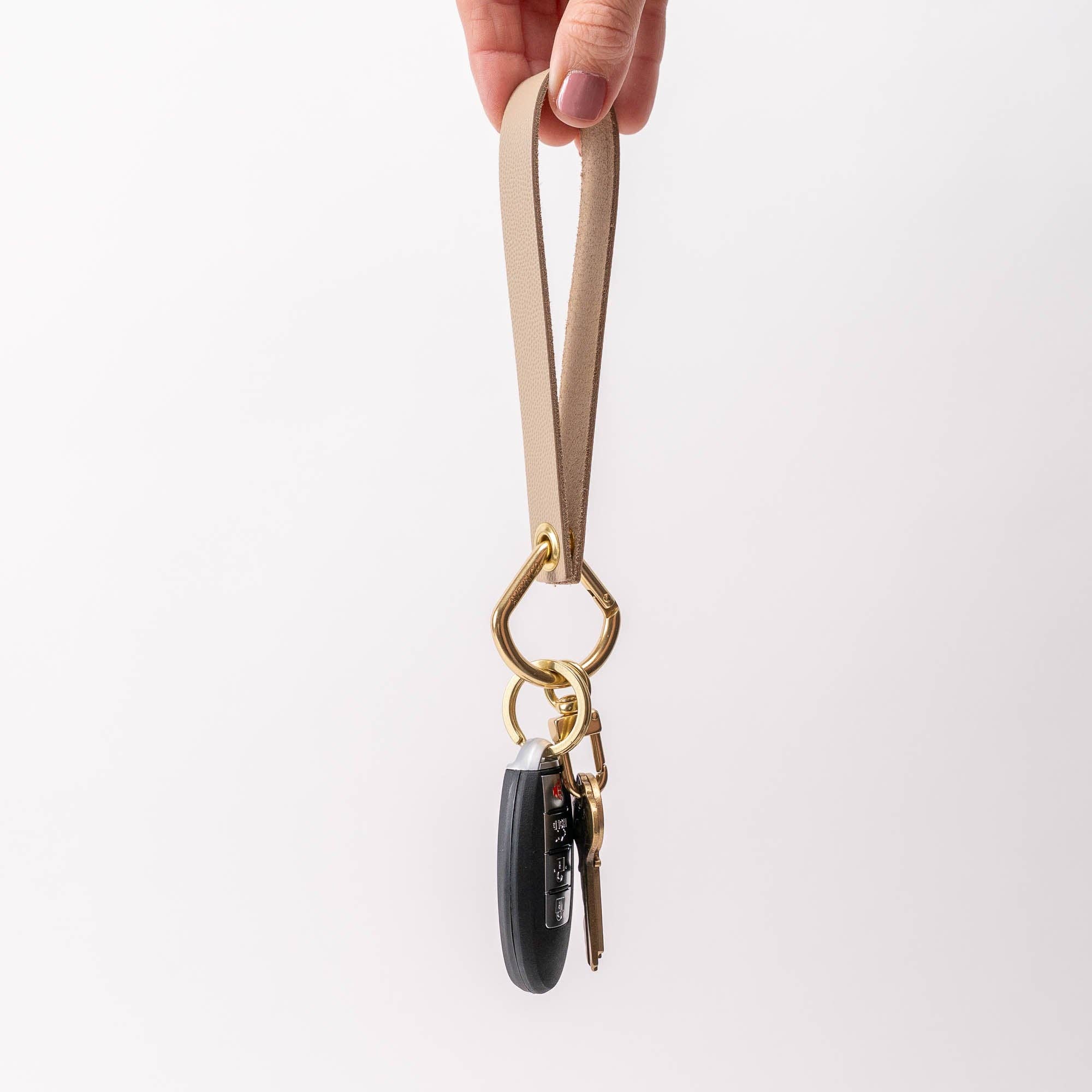 Avryn Co. - Wholesale Wristlet - Cobblestone Beige Pebbled Leather Wristlet2