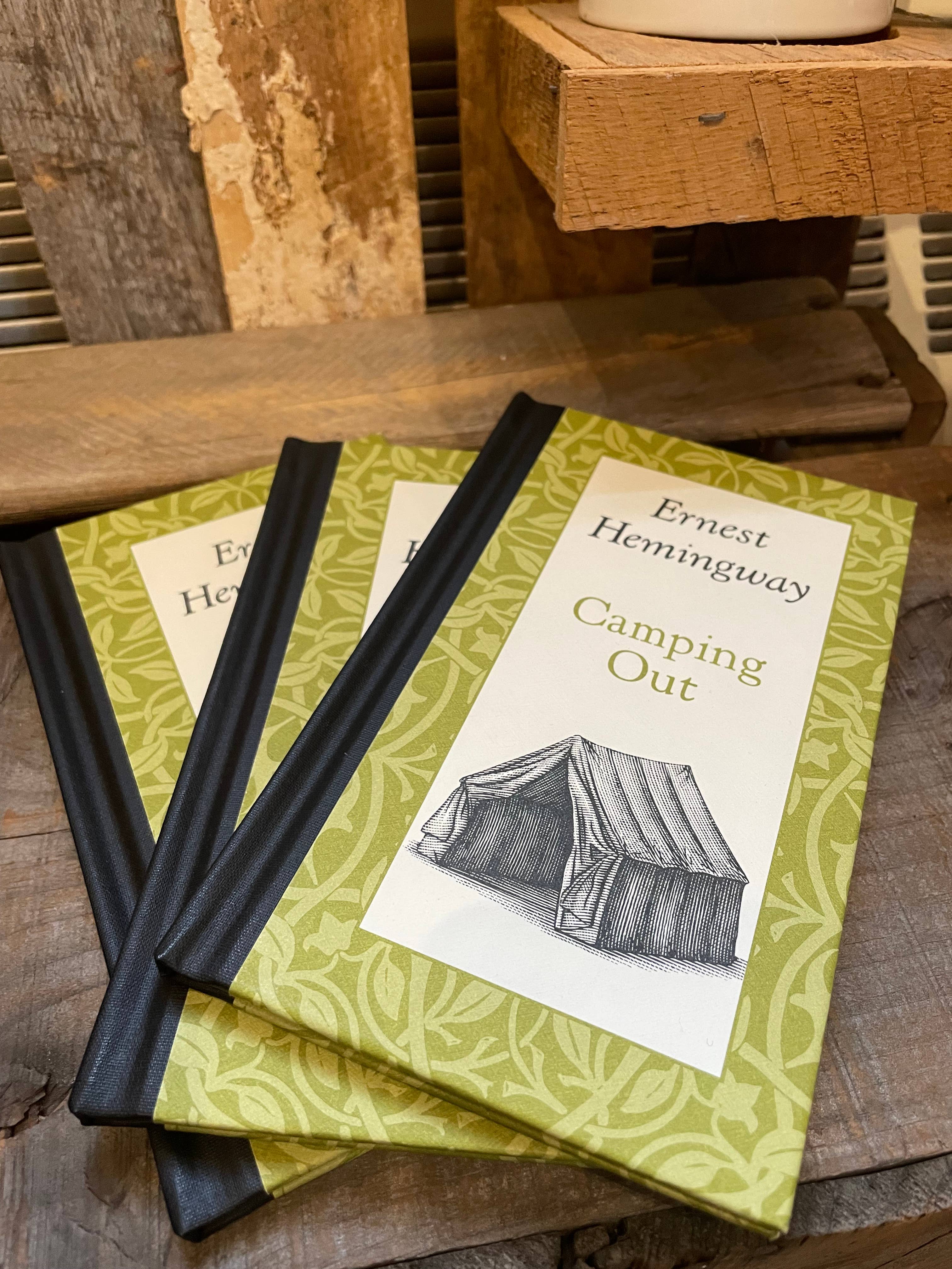 Applewood Books - Vente Nature et plein air - Camping Out1