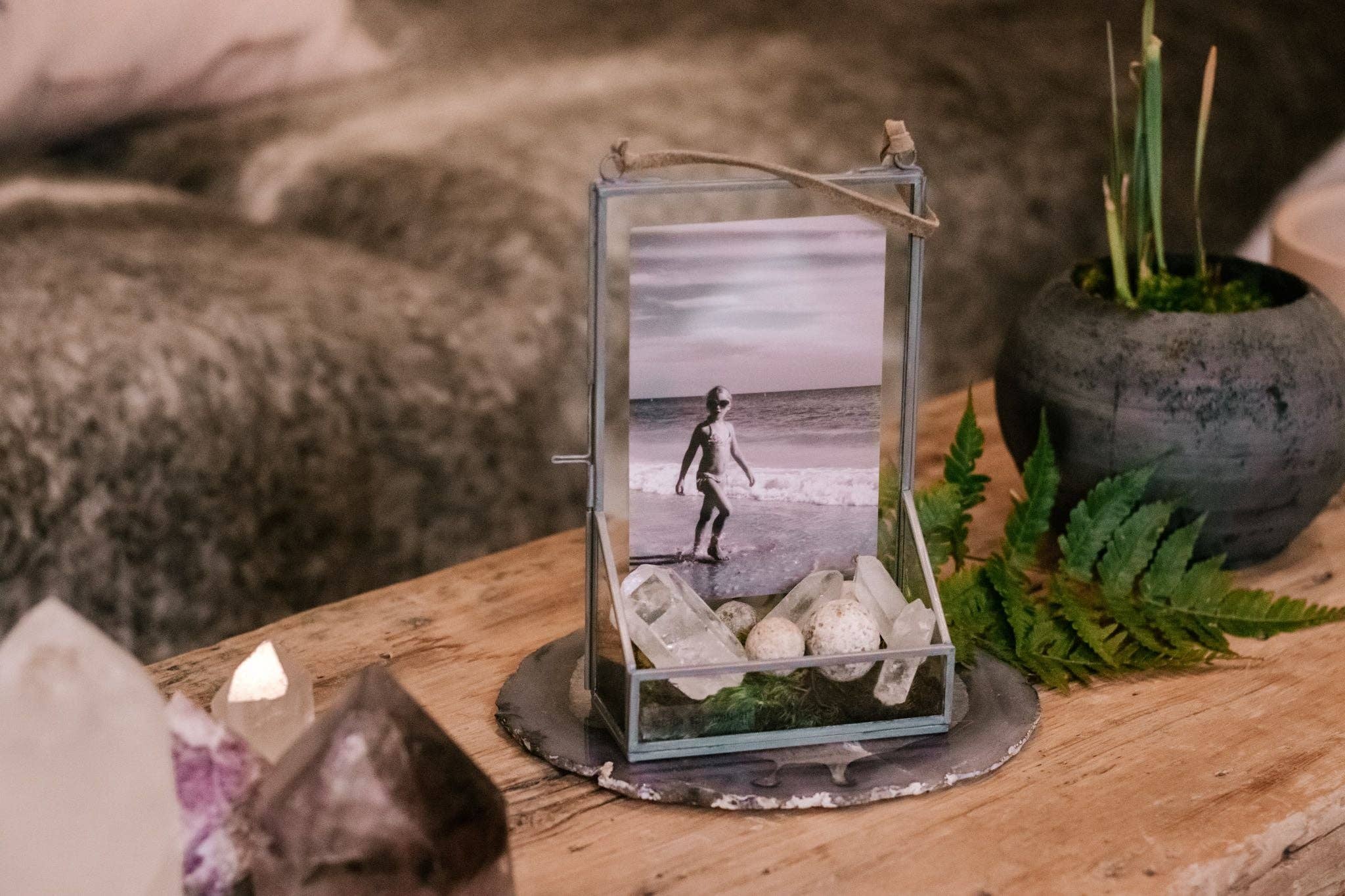 Sugarboo & Co - Wholesale Picture Frame - Hanging Glass and Zinc Memory Box - 8" x 5" x 2"1