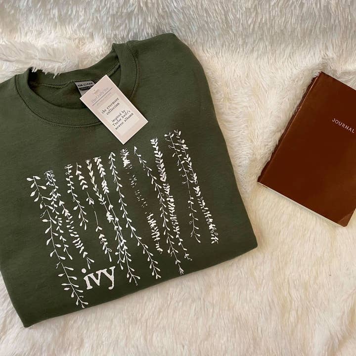Col rond Ivy - La collection Evermore, Taylor Swift pour la vente par The Crafty Tee