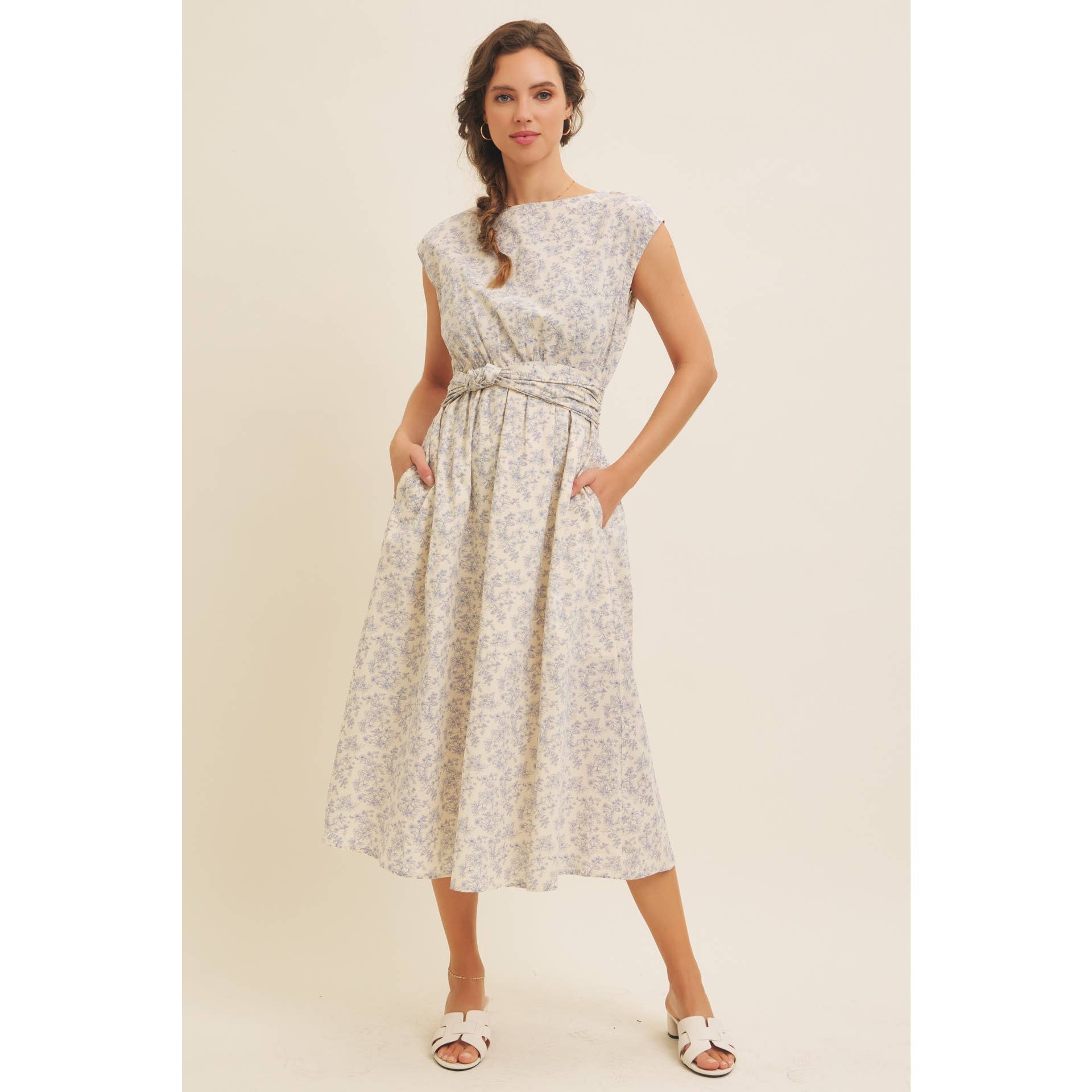 in february - Wholesale Dress - Women's - BOAT NECK PLEATED SLEEVELESS FLORAL MIDI DRESS10