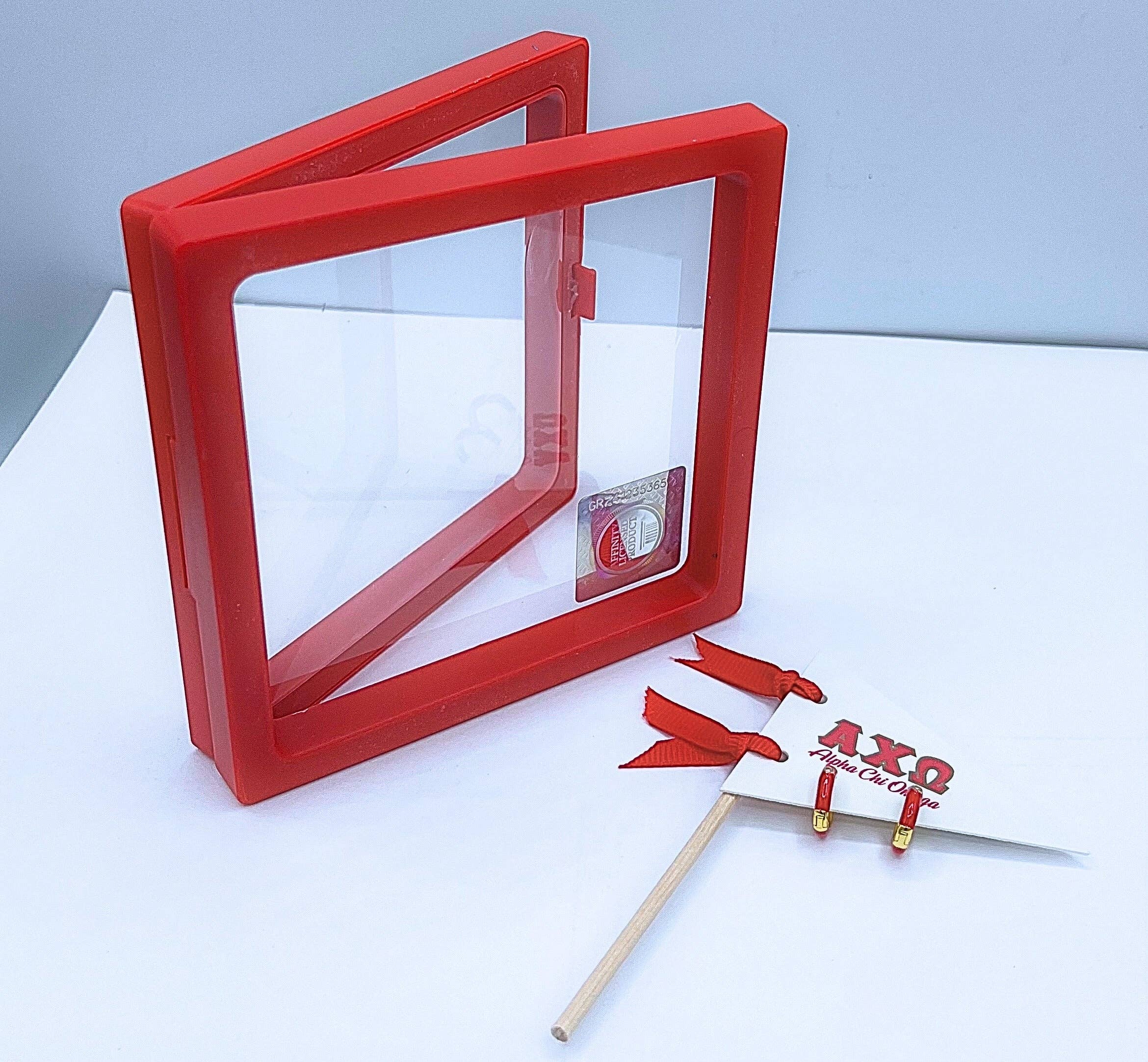 Color Shout - Vente Petits anneaux - Boucles d'oreilles Huggie aux couleurs vives de sororité sur drapeau fanion à lettre grecque4