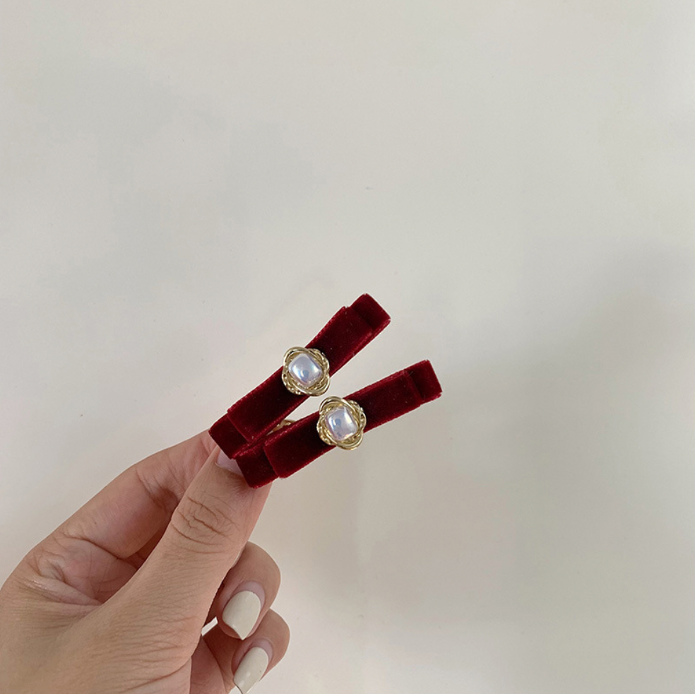 XO Fashion - Wholesale Hair Clip - Women's - HCY006 Ultra-exquisite French  Velvet BowTie pearl Hair Clip2