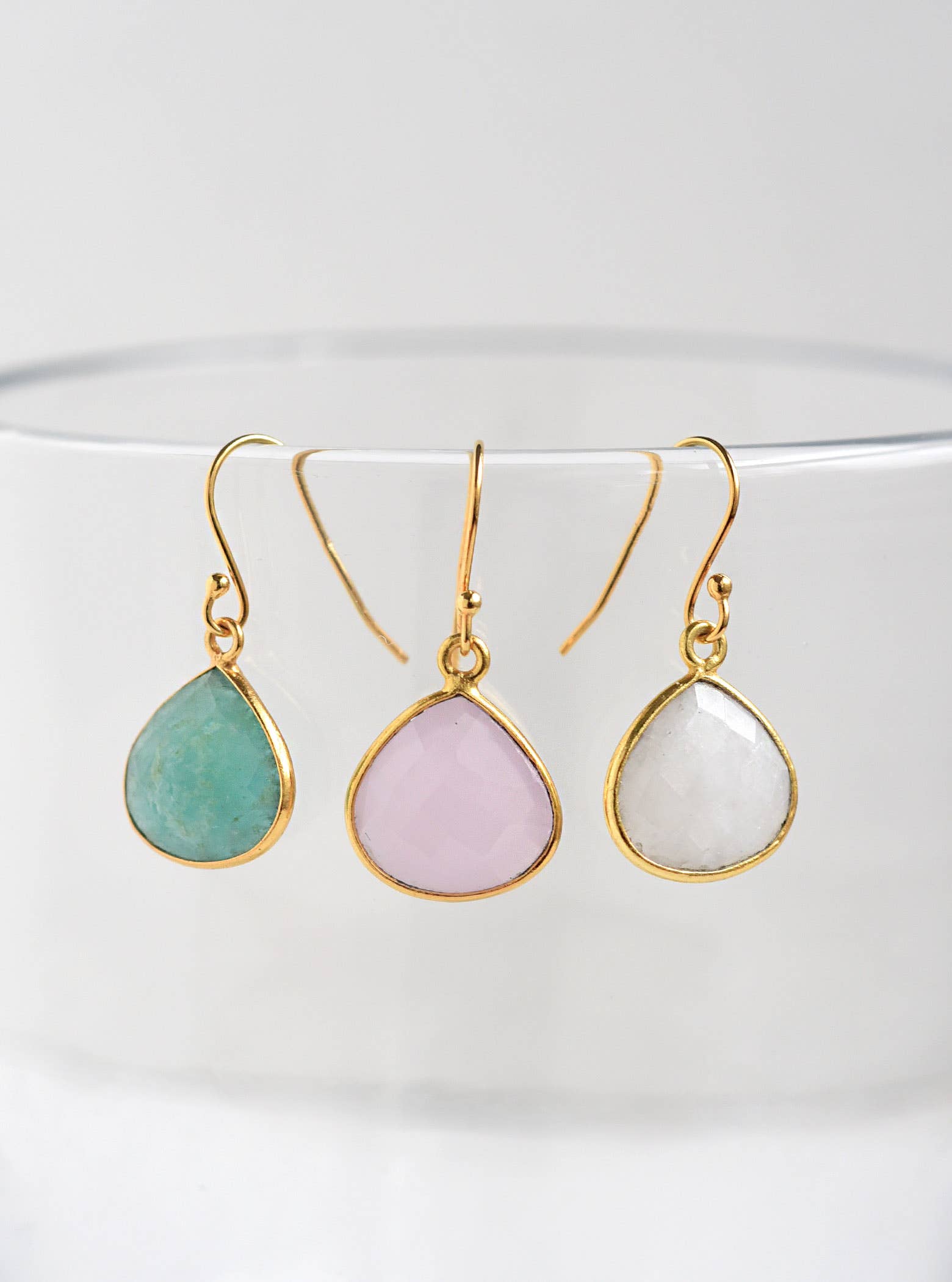 FELIX Z DESIGNS - Wholesale Hangende/ronde oorbellen - 925 zilveren peervormige bevestigde stenen oorbellen2