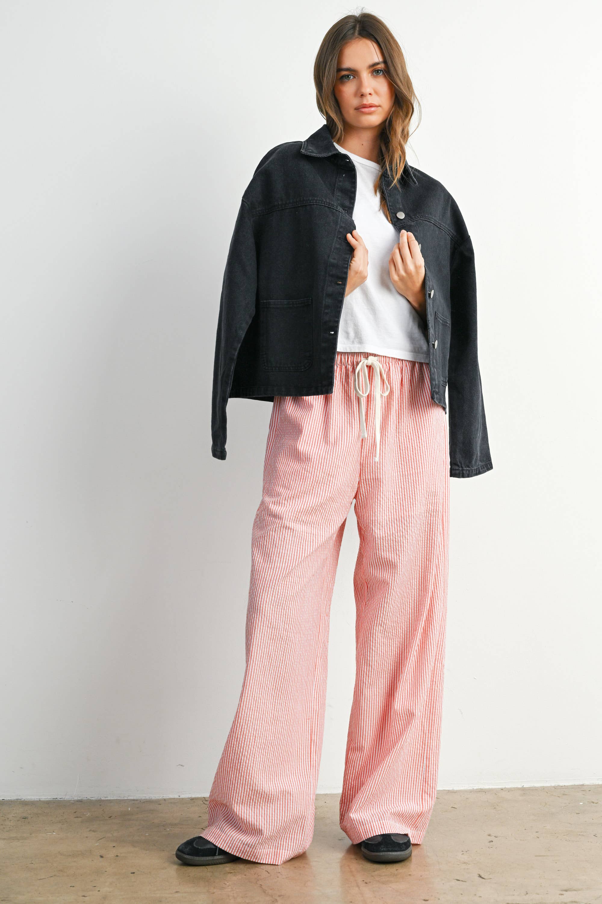 BUTTERMELON - Wholesale Denim Jacket - Women's - Button-Down Jacket with Shirt Collar and Pockets - BMJ78211