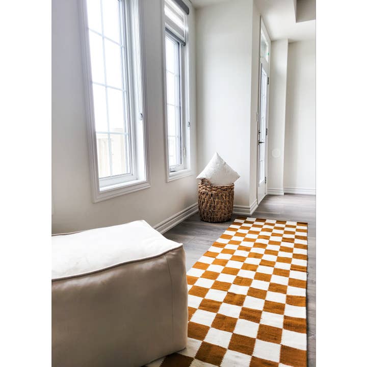 Tapis rustique à carreaux tissé à la main pour la vente par Mumo Toronto Inc