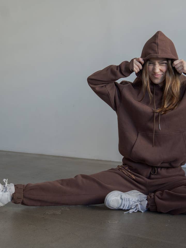 Eagan Joggers Brown para venta al por mayor de Briavia