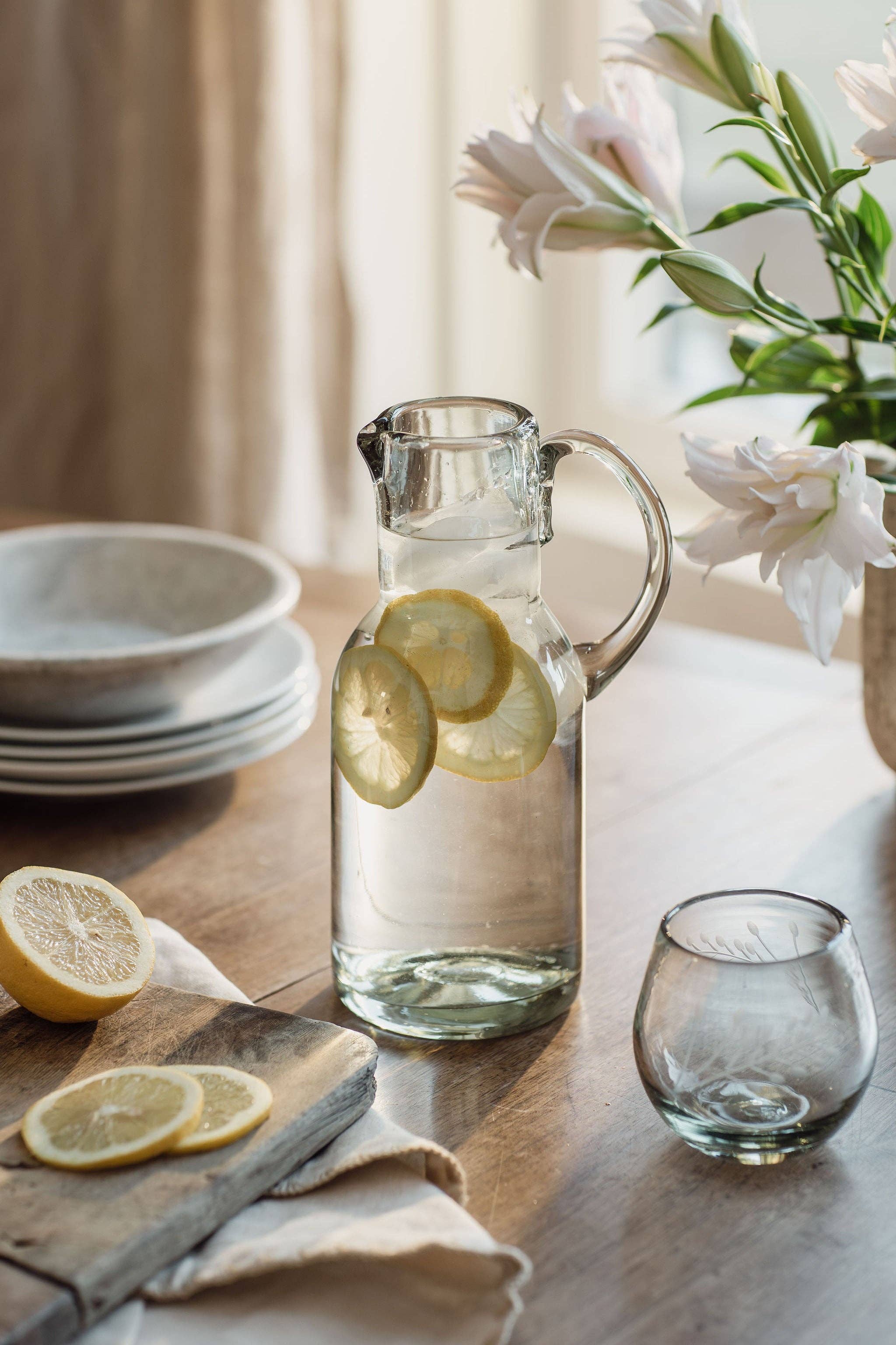 Villa Lua Home – wholesale Pitcher – Blown Glass Jug2