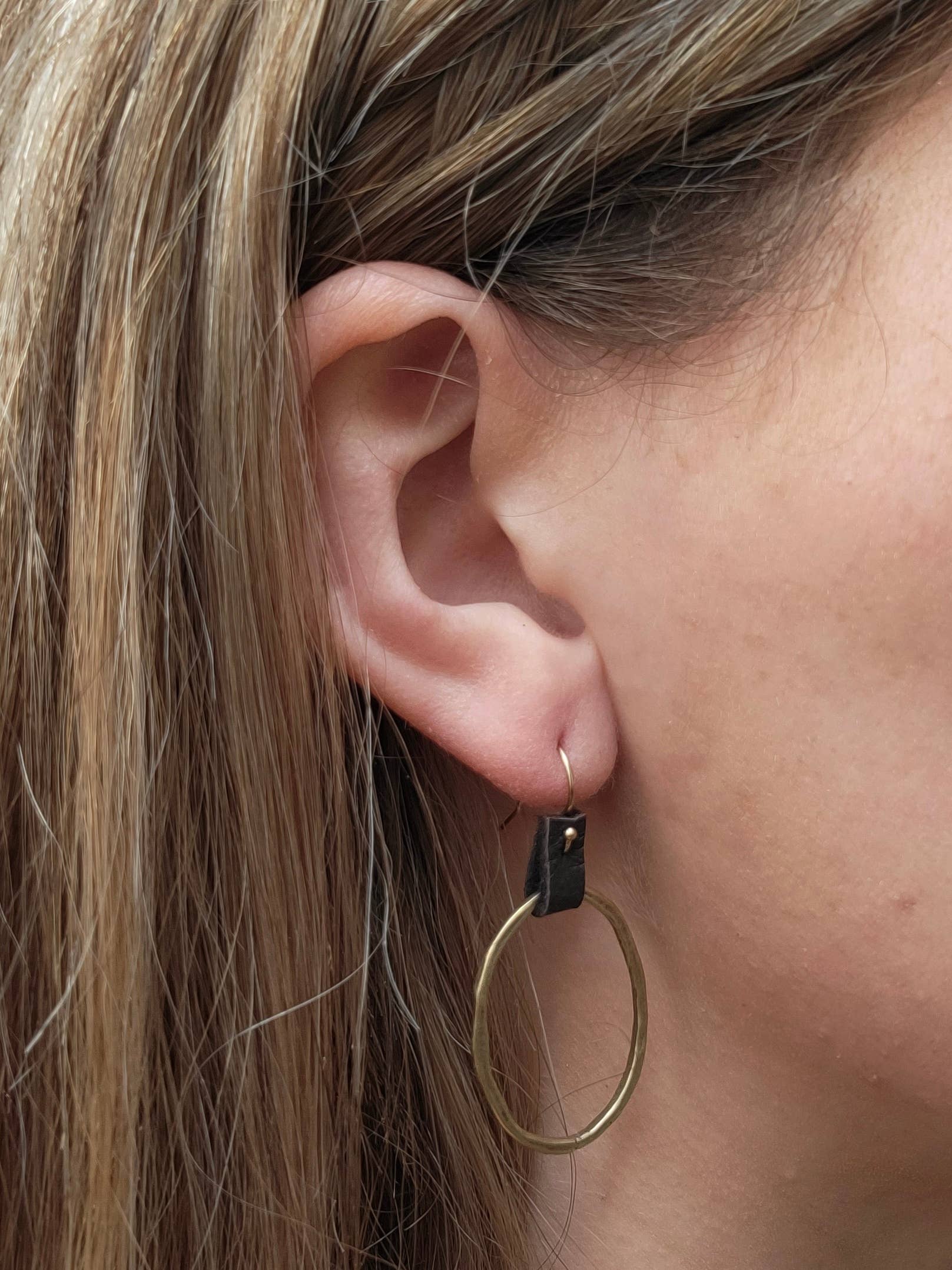 CLP Jewelry - Wholesale Hoop Earrings - Oblong Hoop on Leather Tab Earrings Medium3