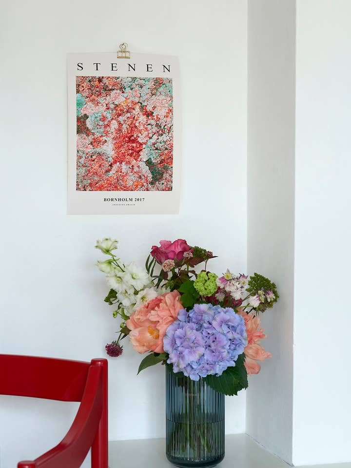 Stenen - Rød för wholesale av Posters by Josefine Amalie