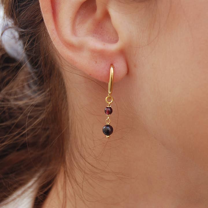 Garnet earrings, silver 925 earrings, gemstone earrings. for wholesale by Yneda Jewels