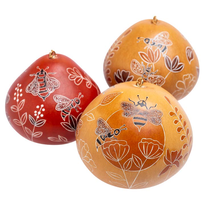 Lucuma Designs - Venta al por mayor Adornos - Adorno de calabaza con forma de abeja y flores silvestres, regalo natural1