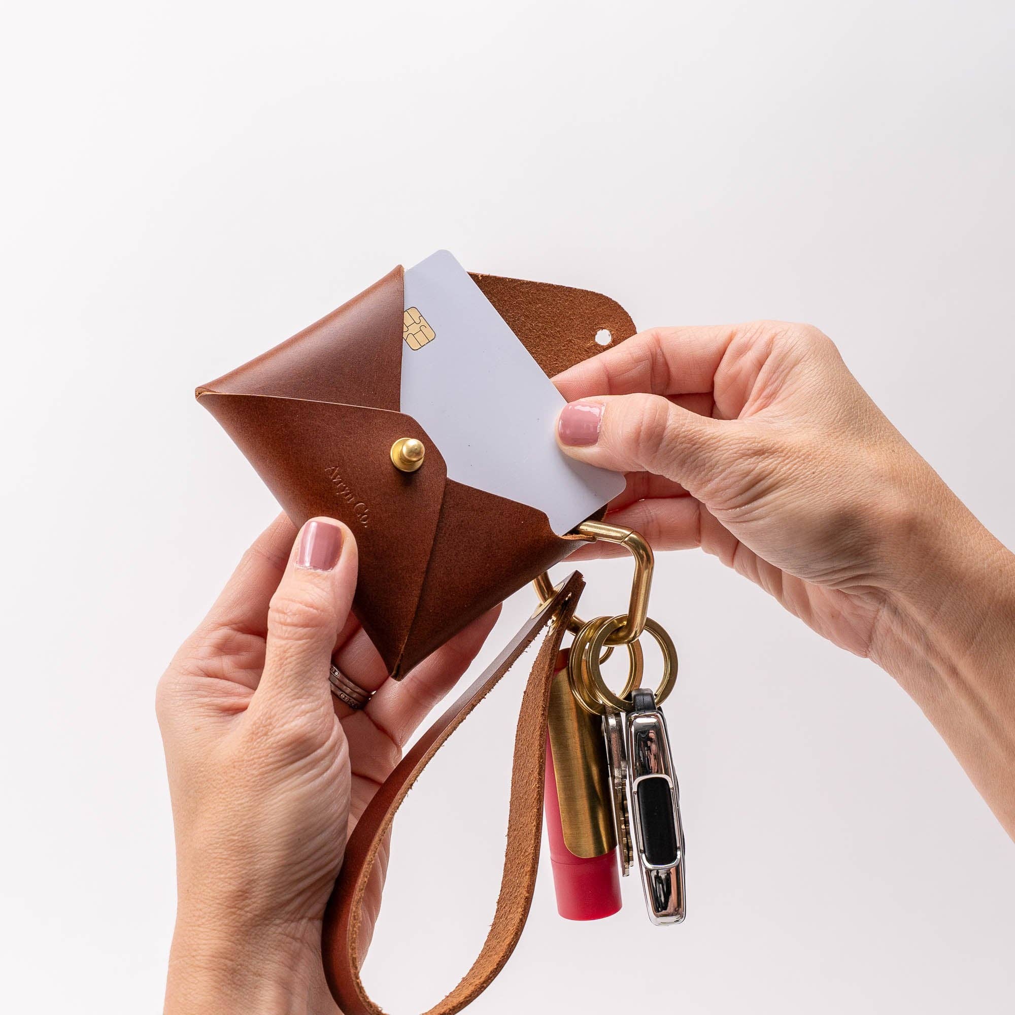 Avryn Co. - Wholesale Wallet - Women's - Chestnut Brown Veg Tan Leather Wristlet Wallet Set2