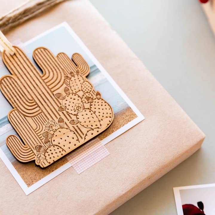 Hereafter – wholesale Prydnad – Kaktus form trä prydnad