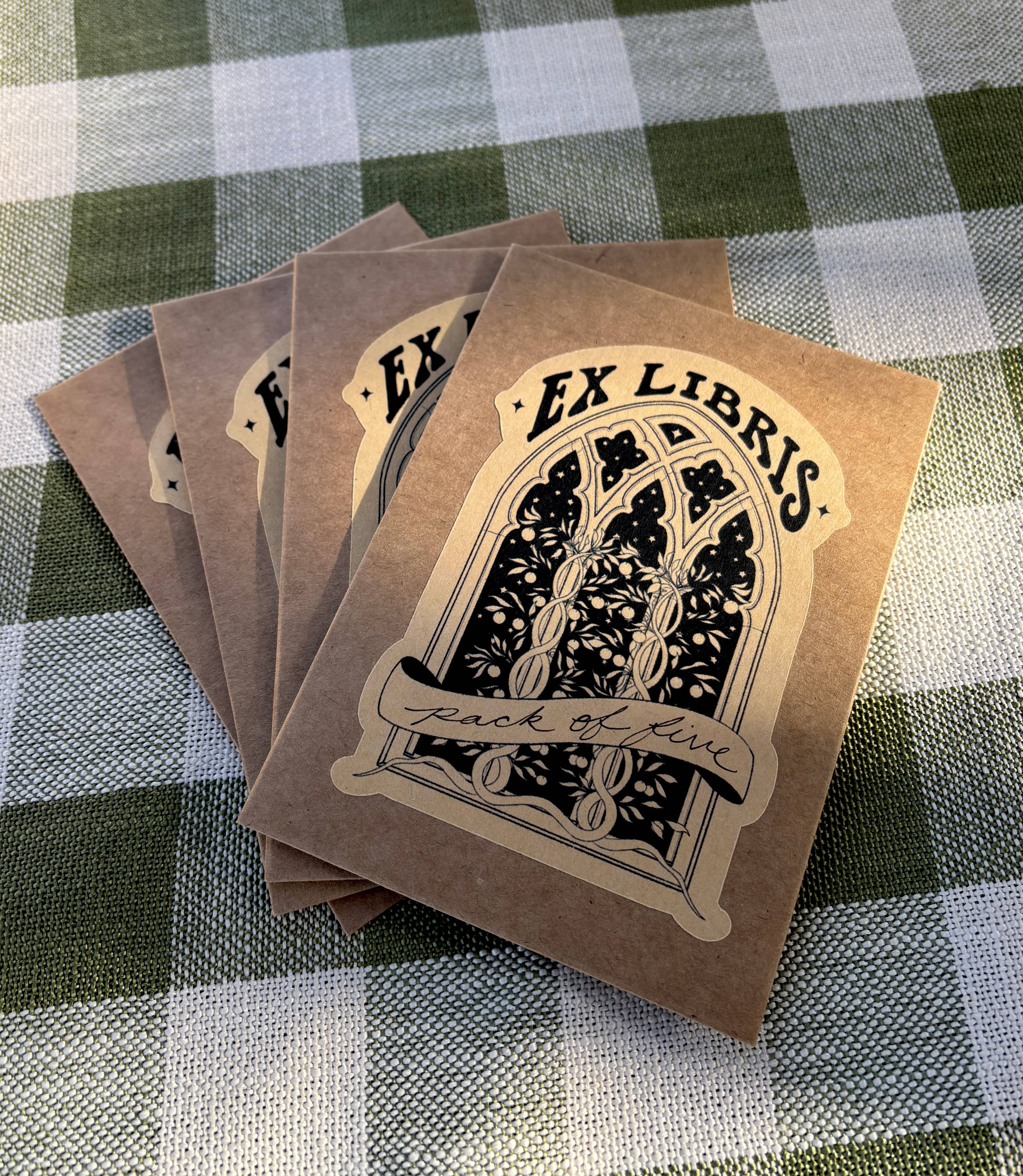 Petrichor & Co. - Vente Autocollant - Autocollant Ex Libris – Design Médiéval de Fenêtre de Château3