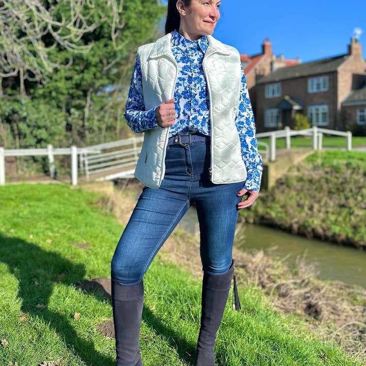 Salamander Shirts Ltd – wholesale Outerwear Vest - Women’s – Grenouille Ladies Winter White Peach Finish Diamond Gilet4