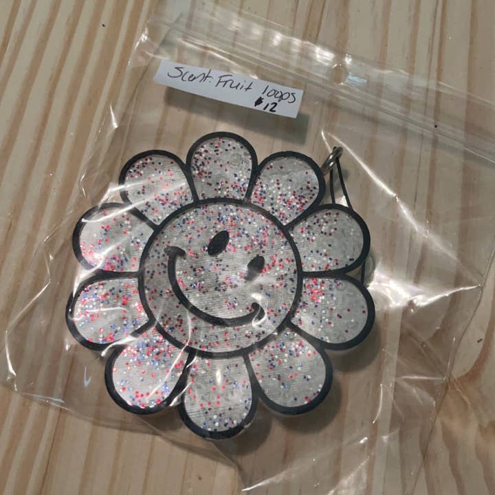 Smiley flower freshie vents for wholesale by Redscandleco LLC