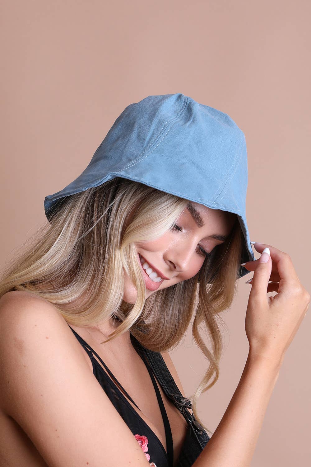 Leto Accessories - Wholesale Bucket Hat - Women's - Cotton Bucket Hat with Vintage Vibe🌼– Soft, Stylish, Chic1