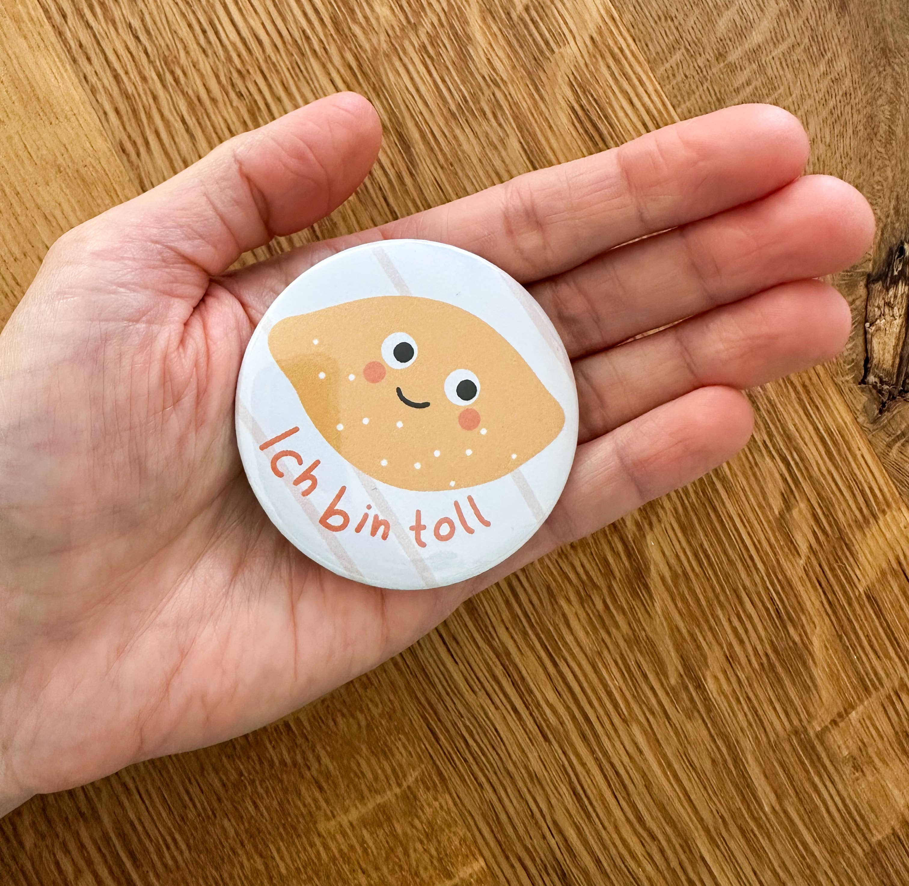 StudioSonna - Wholesale Lapel Pin/Button - Button Pin I am brave Apple3