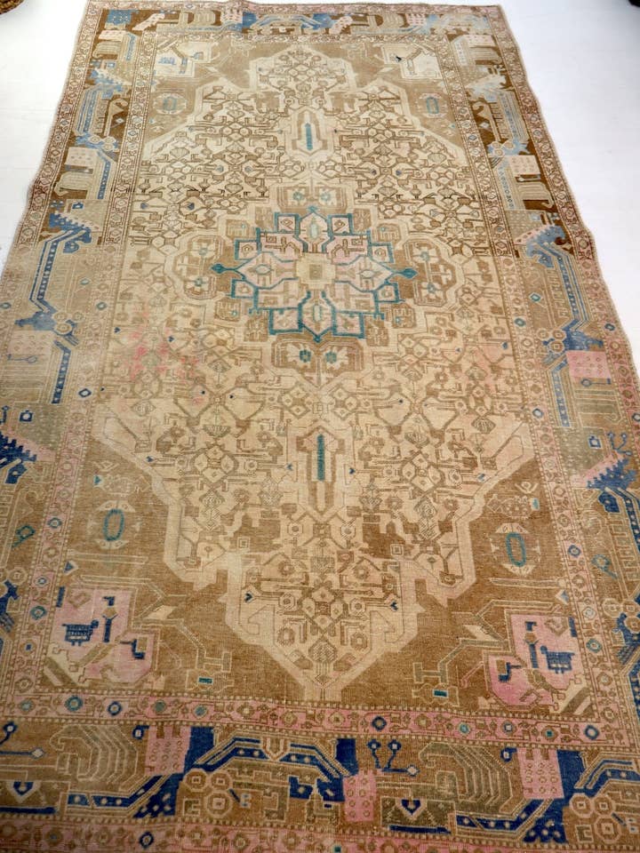 Persian Nahavand Rug | 5' 1” x 9' 4" for wholesale by Rug the Rock