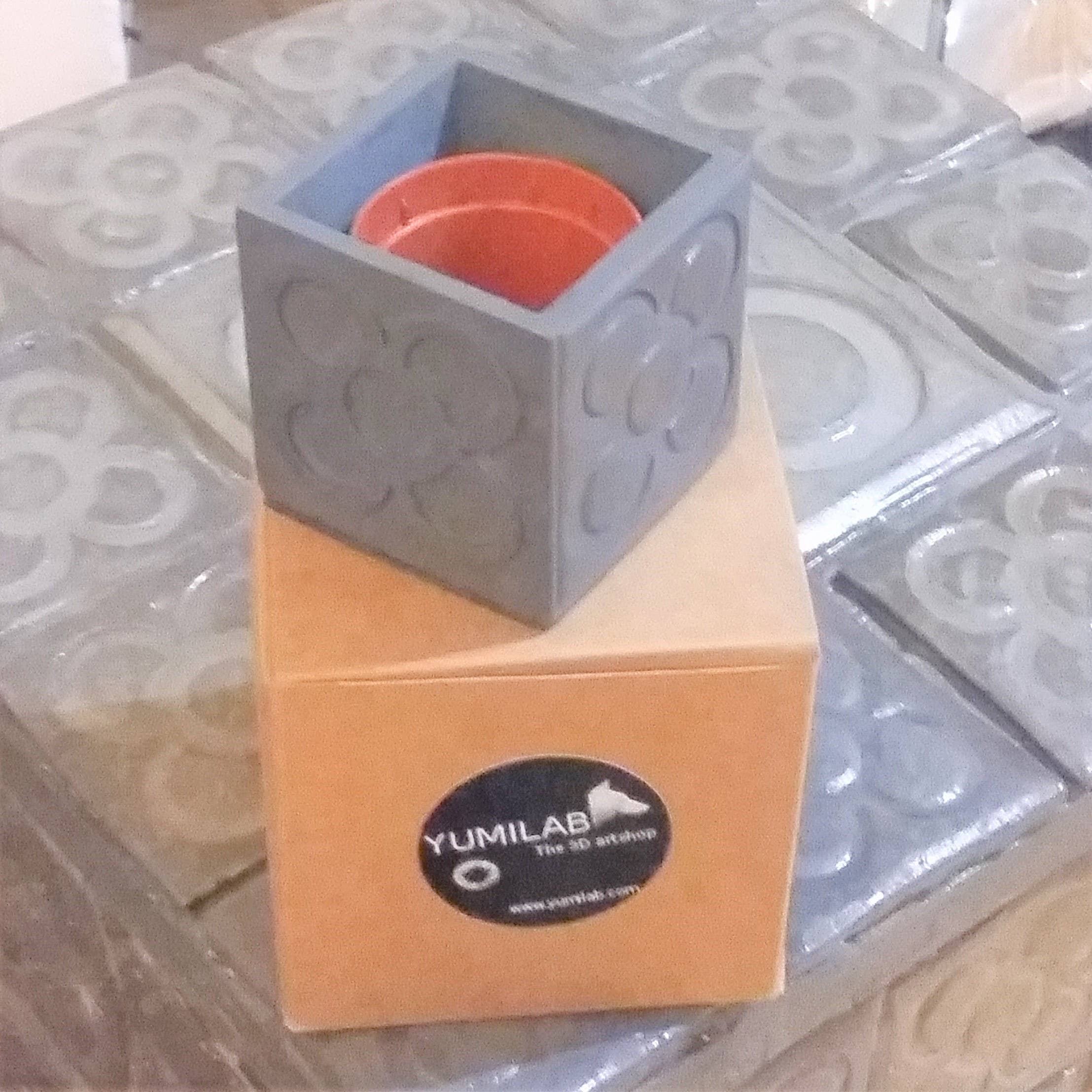 Yumilab - Venta al por mayor Macetas - Maceta Panot de Barcelona12