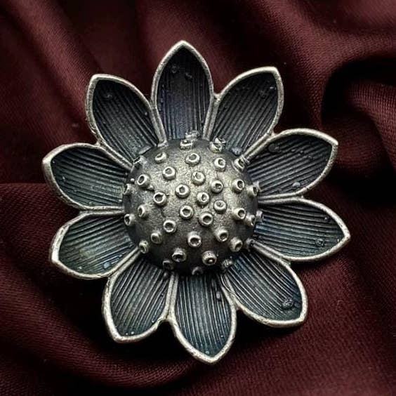 Quirky Fashions - Wholesale Cocktail/Statement Ring - Handcrafted Oxidized Silver Sunflower Statement Ring0