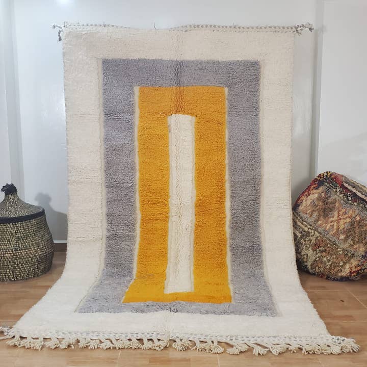 Handgeknoopte Beni Ourain Wol Vloerkleed 200× 300 cm 113 voor wholesale door Maroccarpets Poufs and pillows wholesale +31648976894