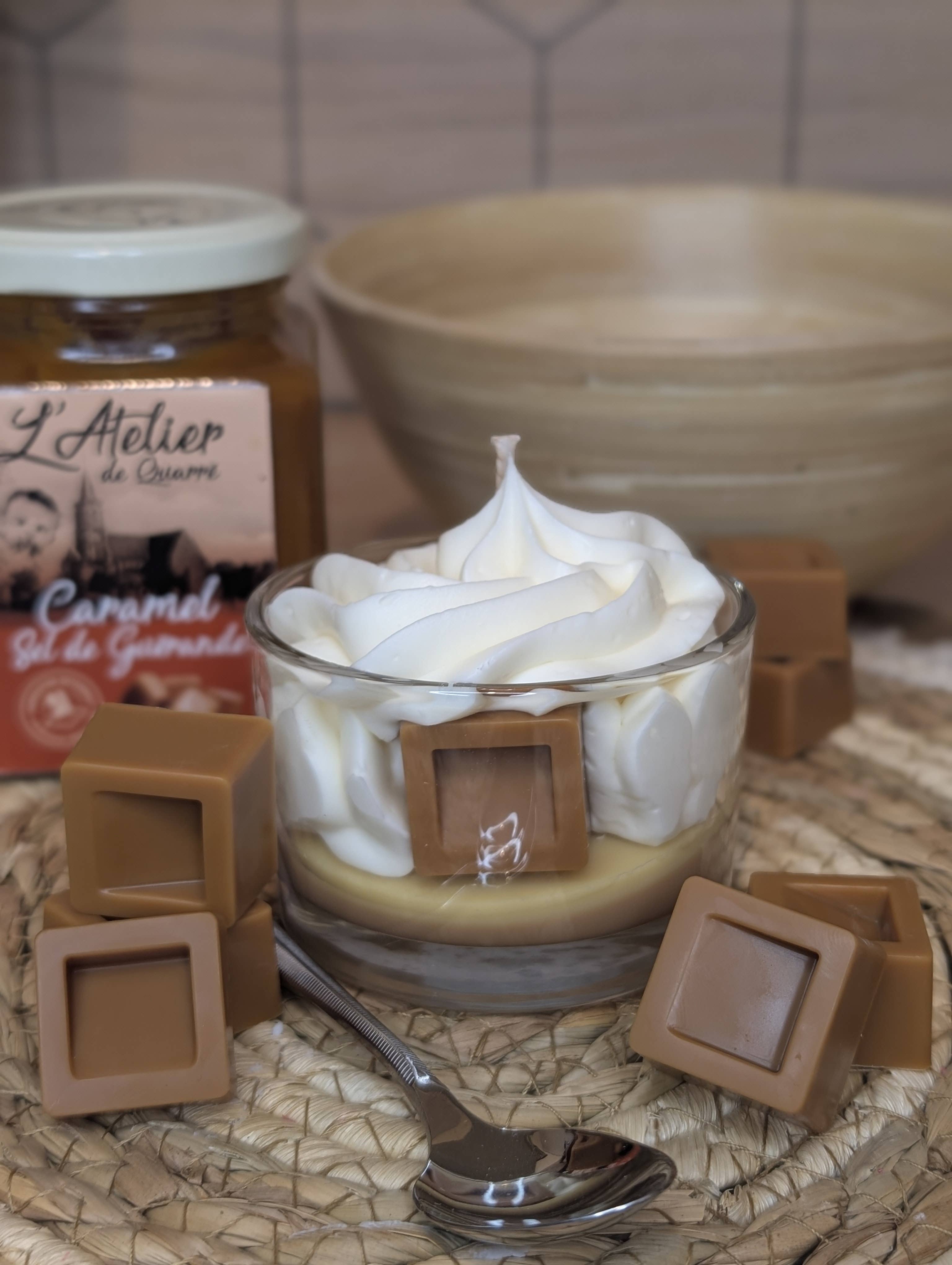 Les bougies Burgondes - Wholesale Novelty Candle - Gourmet candle with caramel milk fragrance