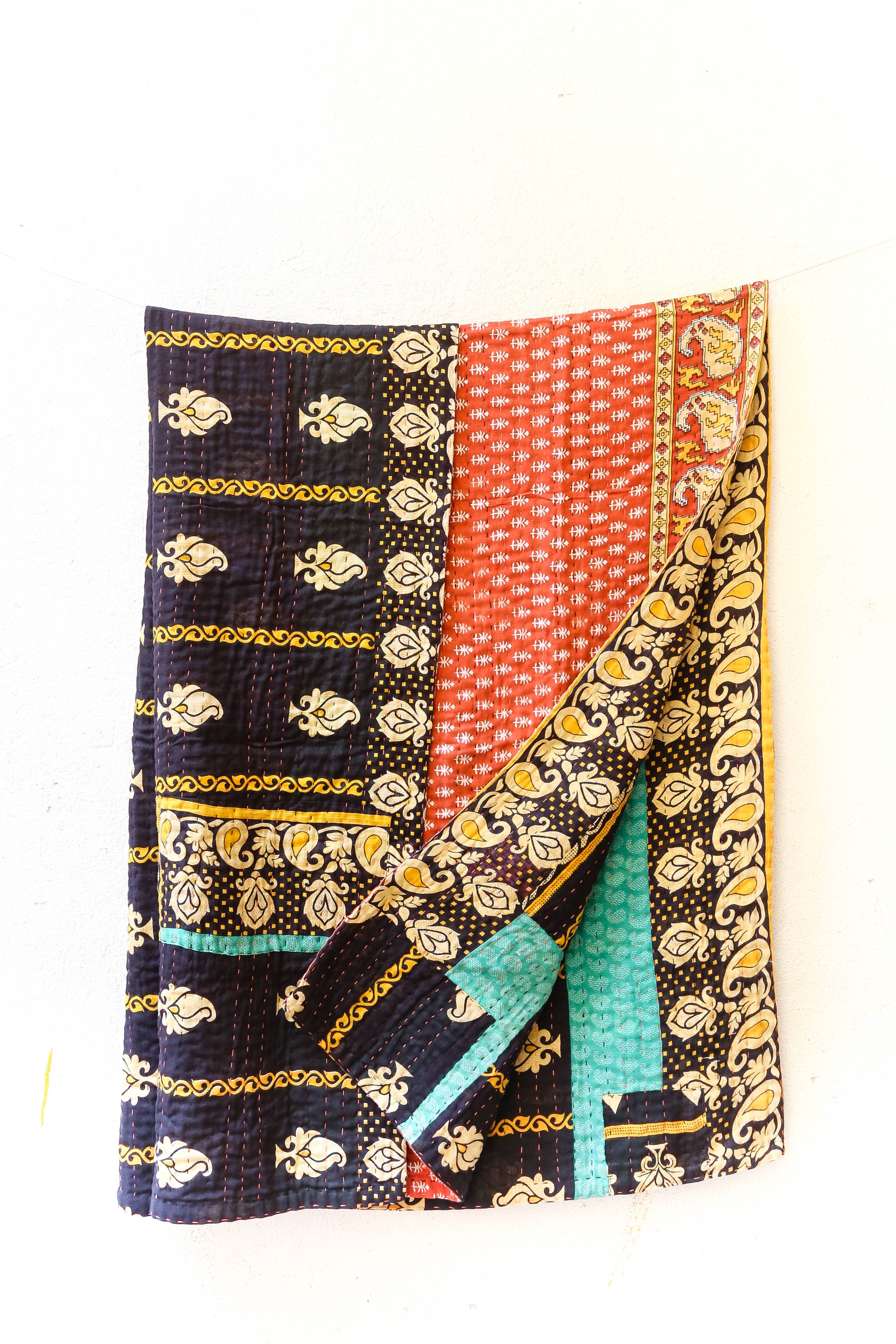 Asha Project - Wholesale Throw Blanket - Kantha Throw Blanket10