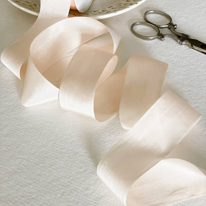 The Natural Paper Company - Wholesale Ribbon - Gift Wrapping - Silk Closed Edge Ribbon in Natural | Fine Silk Ribbon