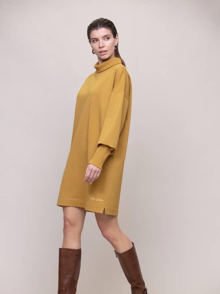 Vestito in pile con collo alto per la vendita all'ingrosso da parte di Cotton Brothers