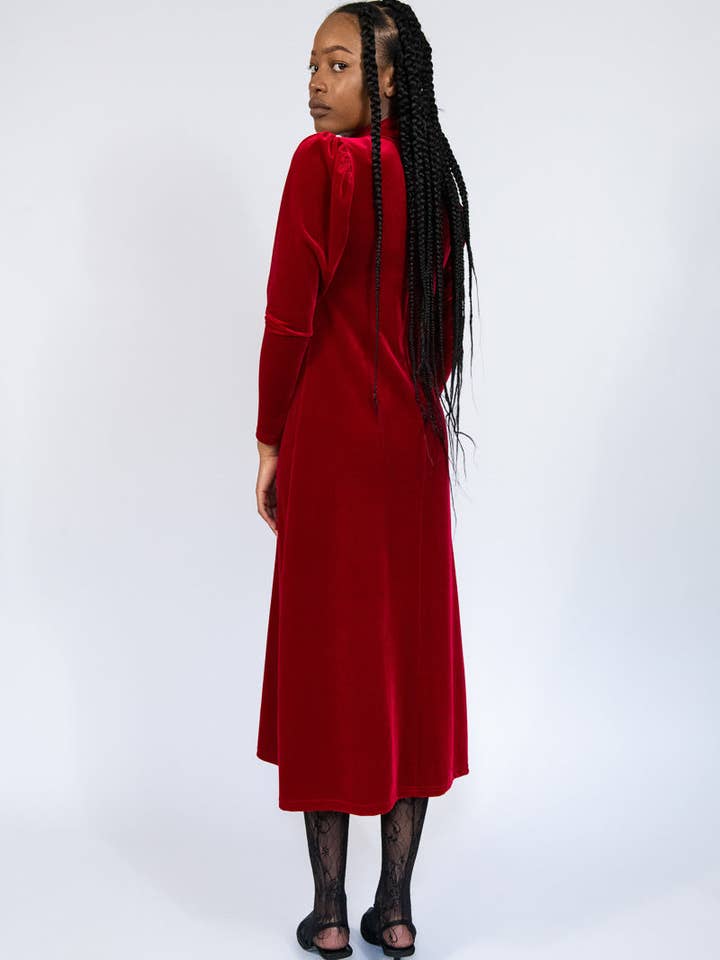 Ophellia-jurk in rood fluweel voor wholesale door Rightful Owner