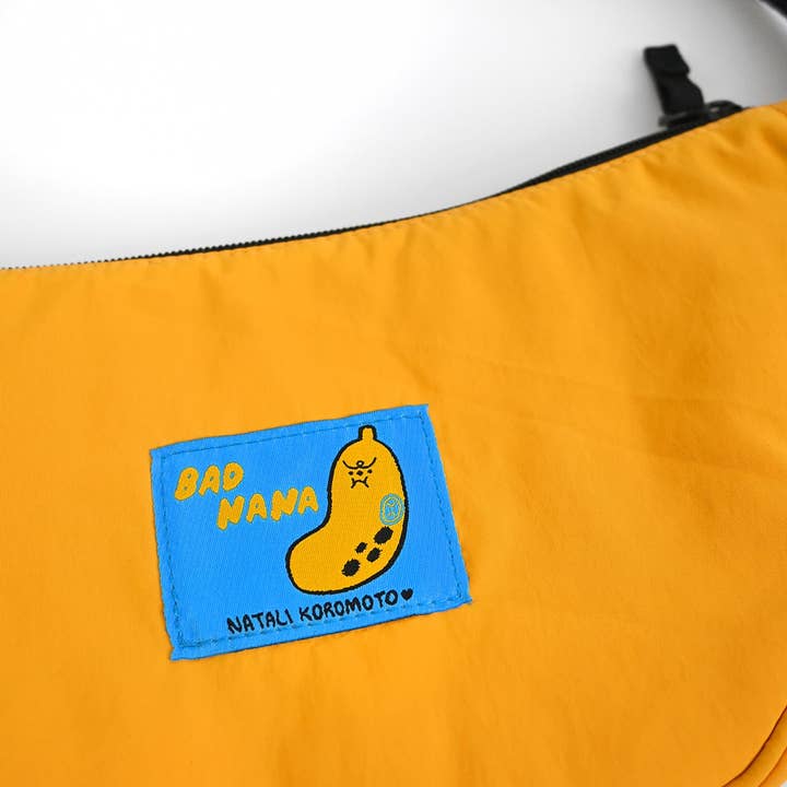 Natali Koromoto – Mala de tiracolo – Unissexo por atacado – Mala "Bad-nana" Crescent4