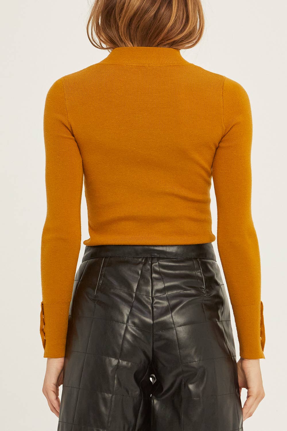 MOUTARDE CT8161 - Haut en tricot Megan avec bouton-pression sur les manches en vente sur Faire1