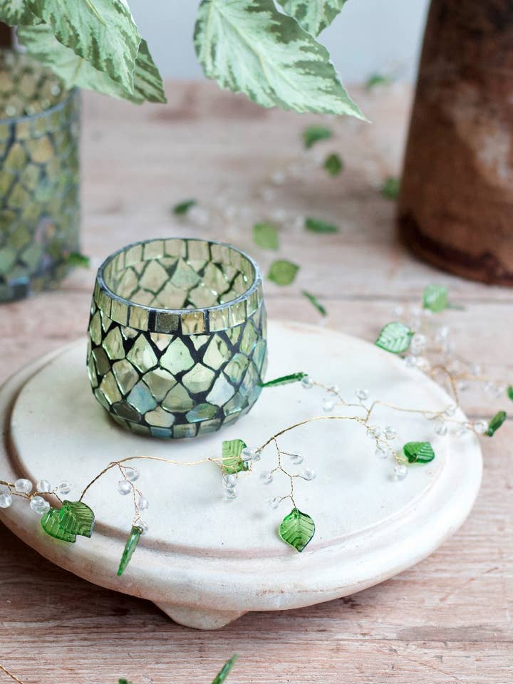 Garland green leaves TI2223 for wholesale by De Weldaad Authentic Interior