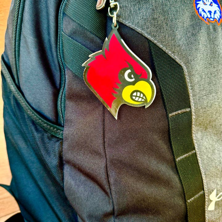 BMR Designs – Engroshandel Nøglering - Unisex – CUSTOM School Spirit Mascot-taskemærke - Bogg taske