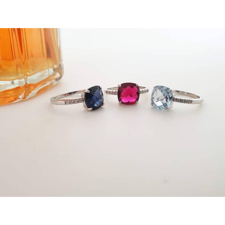 SIUKA – Engroshandel Solitairering – Rhodium-belagt 925/1000 sølvring med zirkoner