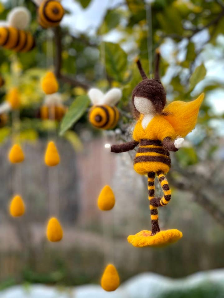 Fée Reine des abeilles pour la vente par Adopta un hada