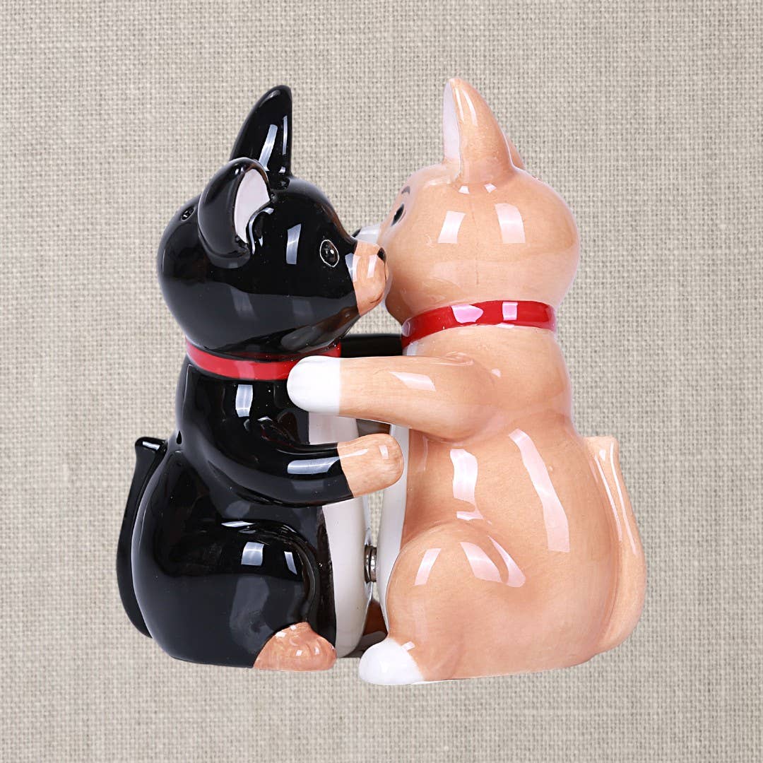 Wholesale Hugging Chihuahua Salt and Pepper Shaker Set for your